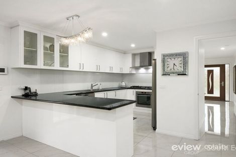 Property photo of 34 Sallybrook Circuit Narre Warren VIC 3805