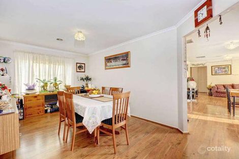 Property photo of 5 Wisla Circuit Roxburgh Park VIC 3064