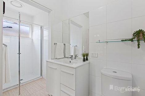 Property photo of 15 Oaklands Crescent Frankston VIC 3199