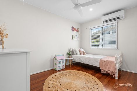 Property photo of 159 Randall Road Wynnum West QLD 4178