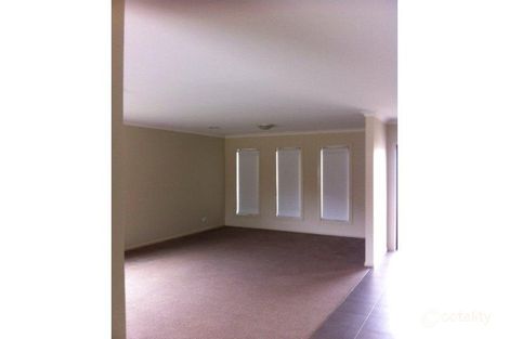 Property photo of 41 Manderston Avenue Derrimut VIC 3026