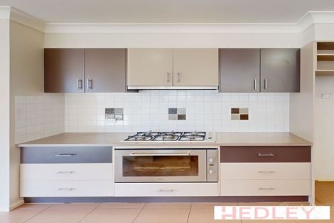 8 Benmore Ct, Taylors Hill, VIC 3037