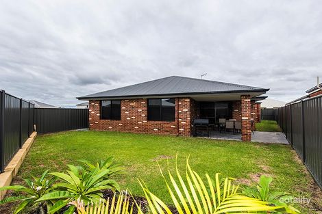 Property photo of 5 Flindell Way Piara Waters WA 6112