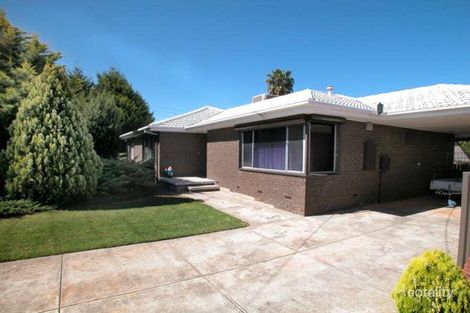17 Columbia Cres, Modbury North, SA 5092