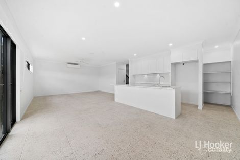 92 Snowdonia Cres, Yarrabilba, QLD 4207