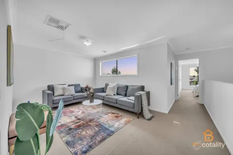 Property photo of 8 Montia Street Tarneit VIC 3029