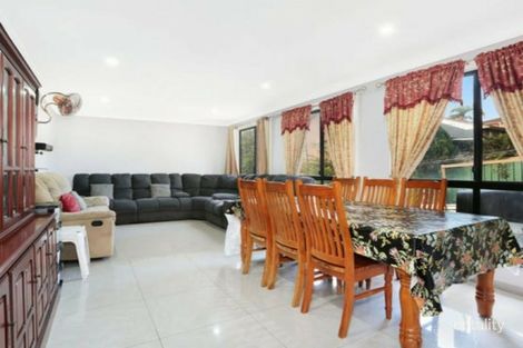 Property photo of 3 Ross Place Minto NSW 2566