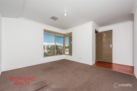 Property photo of 13 Mayali Bend Banksia Grove WA 6031