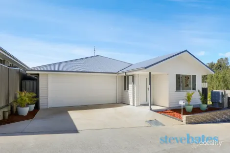 2 Selina Cl, Raymond Terrace, NSW 2324