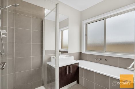 Property photo of 2/6 Borrowdale Road Harkness VIC 3337