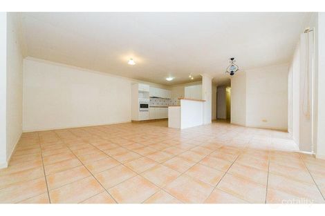 Property photo of 2/9 Catherine Court Labrador QLD 4215