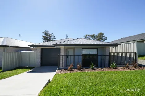 21 Rosewood Ave, Parkes, NSW 2870