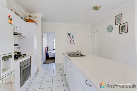 Property photo of 5 Raleigh Place Redbank Plains QLD 4301