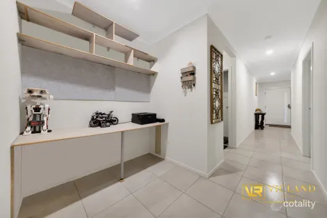 Property photo of 25 Cromarty Crescent Kalkallo VIC 3064