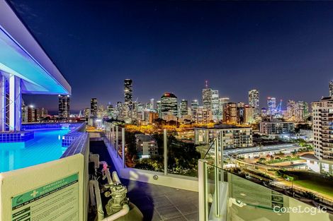 Property photo of 1 O'Connell Street Kangaroo Point QLD 4169