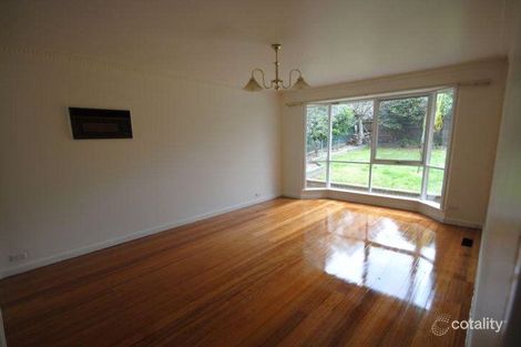 Property photo of 27 St Clair Crescent Mount Waverley VIC 3149