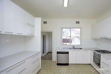 Property photo of 28 Waverley Parade Pascoe Vale South VIC 3044