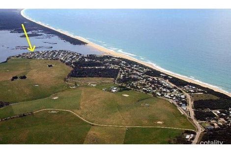 Property photo of 74 Lakeside Drive Lake Tyers Beach VIC 3909