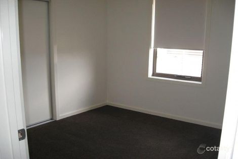 Property photo of 2/2 Darga Place Springdale Heights NSW 2641