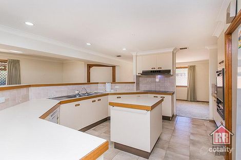 Property photo of 4 Kingfisher Close Runcorn QLD 4113