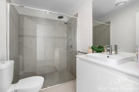 Property photo of 38 Generation Crescent Mambourin VIC 3024