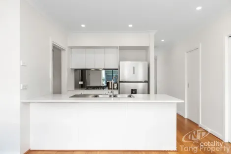 Property photo of 38 Generation Crescent Mambourin VIC 3024