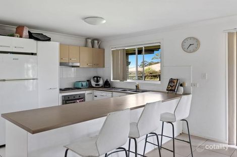 Property photo of 1 Egret Court Meringandan West QLD 4352