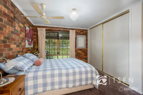 Property photo of 44 Crusoe Road Kangaroo Flat VIC 3555