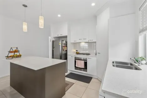 Property photo of 33 Rupert Crescent Morayfield QLD 4506
