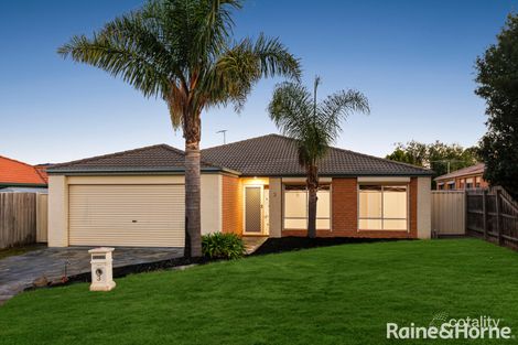 Property photo of 3 Turia Grove Roxburgh Park VIC 3064