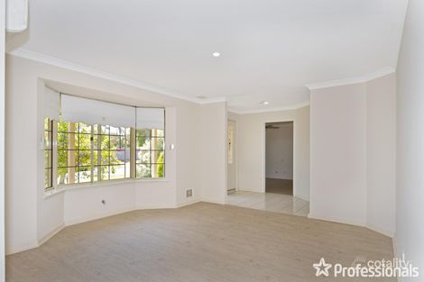 Property photo of 16 Bondi Crescent Warnbro WA 6169