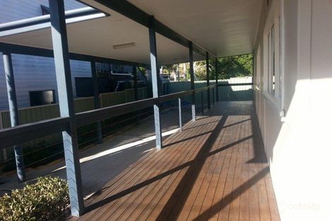 Property photo of 40 Bundilla Parade Berkeley Vale NSW 2261