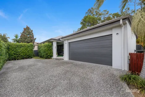 4 Hiva Ct, Oxenford, QLD 4210