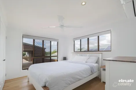 Property photo of 13 Sayre Boyne Island QLD 4680