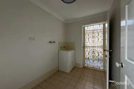 Property photo of 9 Huskisson Street Prestons NSW 2170