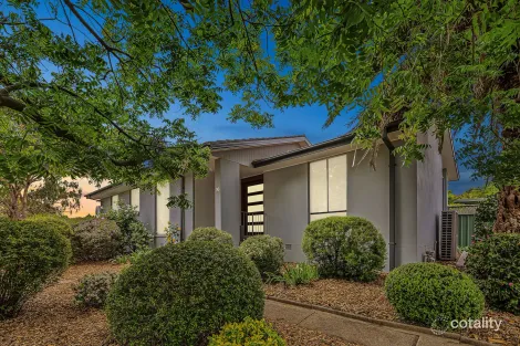 Property photo of 10 Cardew Crescent Holder ACT 2611