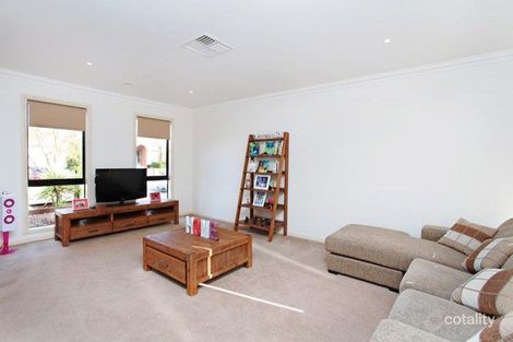 Property photo of 60 Clarendon Wynd Caroline Springs VIC 3023