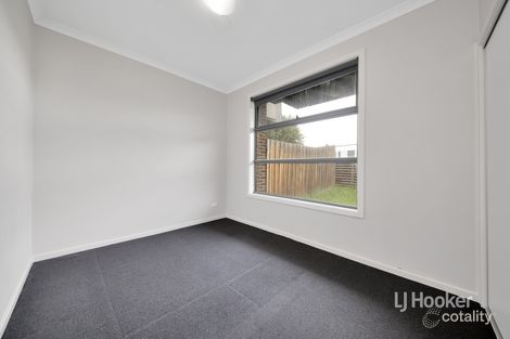 Property photo of 20/24 Healesville Loop Craigieburn VIC 3064