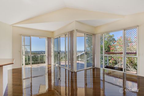 Property photo of 112 Armstrong Way Highland Park QLD 4211