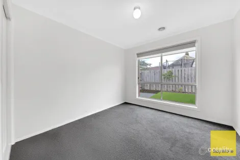 Property photo of 2/6 Harrier Street Werribee VIC 3030