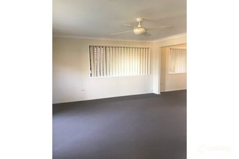 2/207 Government Rd, Labrador, QLD 4215