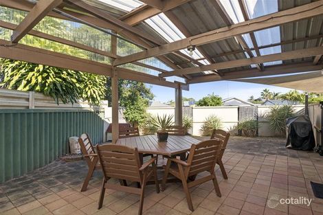 2/107 Mountain View Ave, Miami, QLD 4220