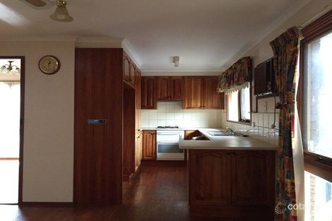 Property photo of 11 Tamboon Drive Rowville VIC 3178