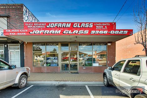 52 Stradbroke Dr, St Albans, VIC 3021