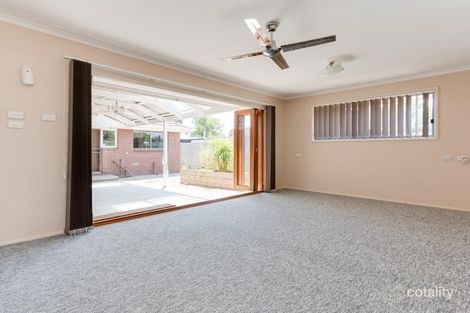 Property photo of 18 Bruce Street Cranbourne VIC 3977