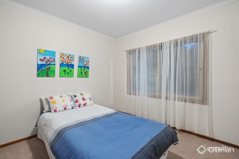 Property photo of 1 Forest Court Croydon VIC 3136