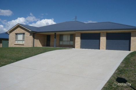 Property photo of 31 Federation Drive Kelso NSW 2795
