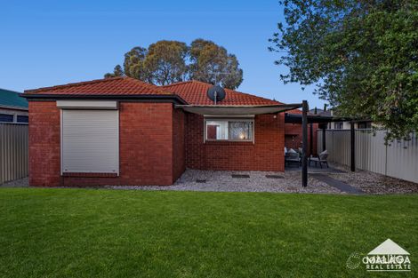 Property photo of 13 Macklin Way Caroline Springs VIC 3023