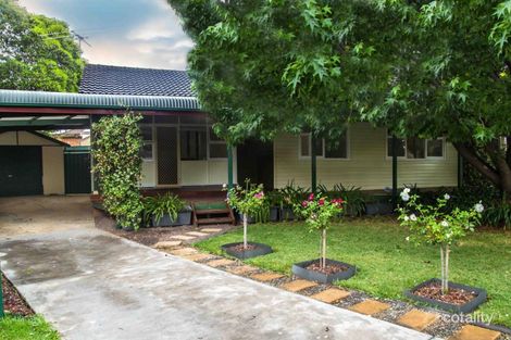 13 Andrews Ave, Toongabbie, NSW 2146