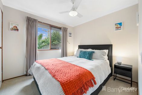 Property photo of 14 Sherbrooke Crescent Taylors Lakes VIC 3038